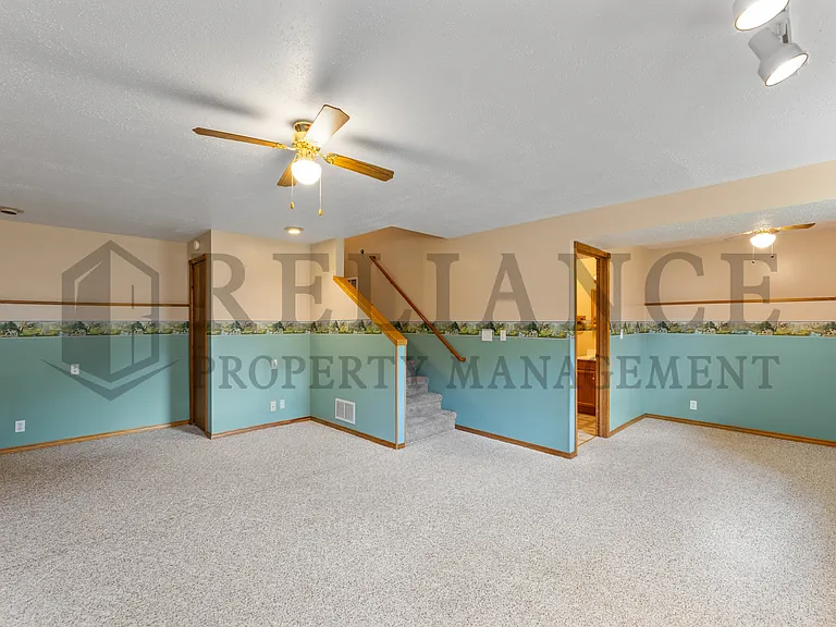 8502 W Westlawn Cir — Photo 17
