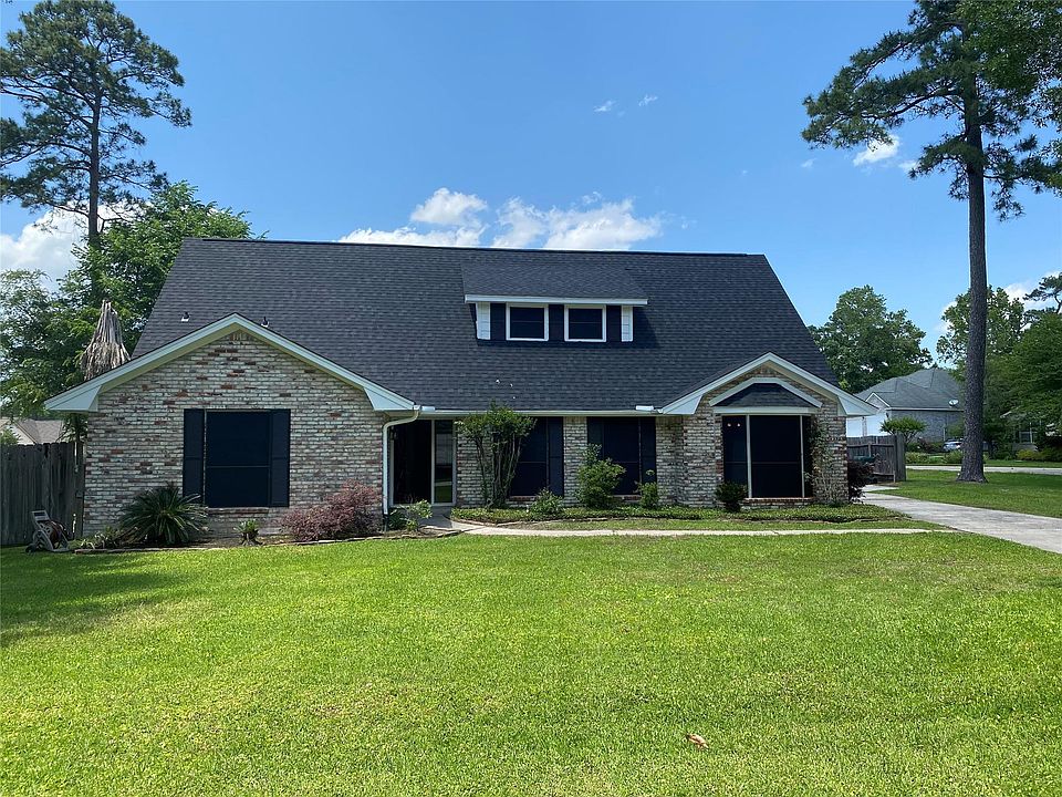 1st image of 700 Stonewall Jackson Dr