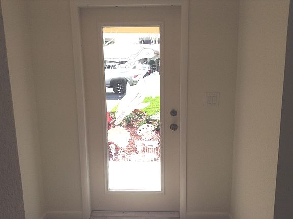 2nd image of 601 SE 10th Ave