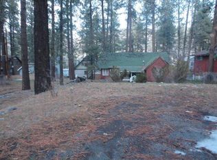 1048 Lark Dr, Wrightwood, CA 92397