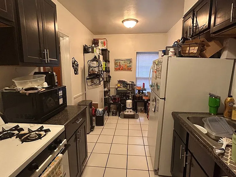 5425-33 W Martin Dr — Photo 10