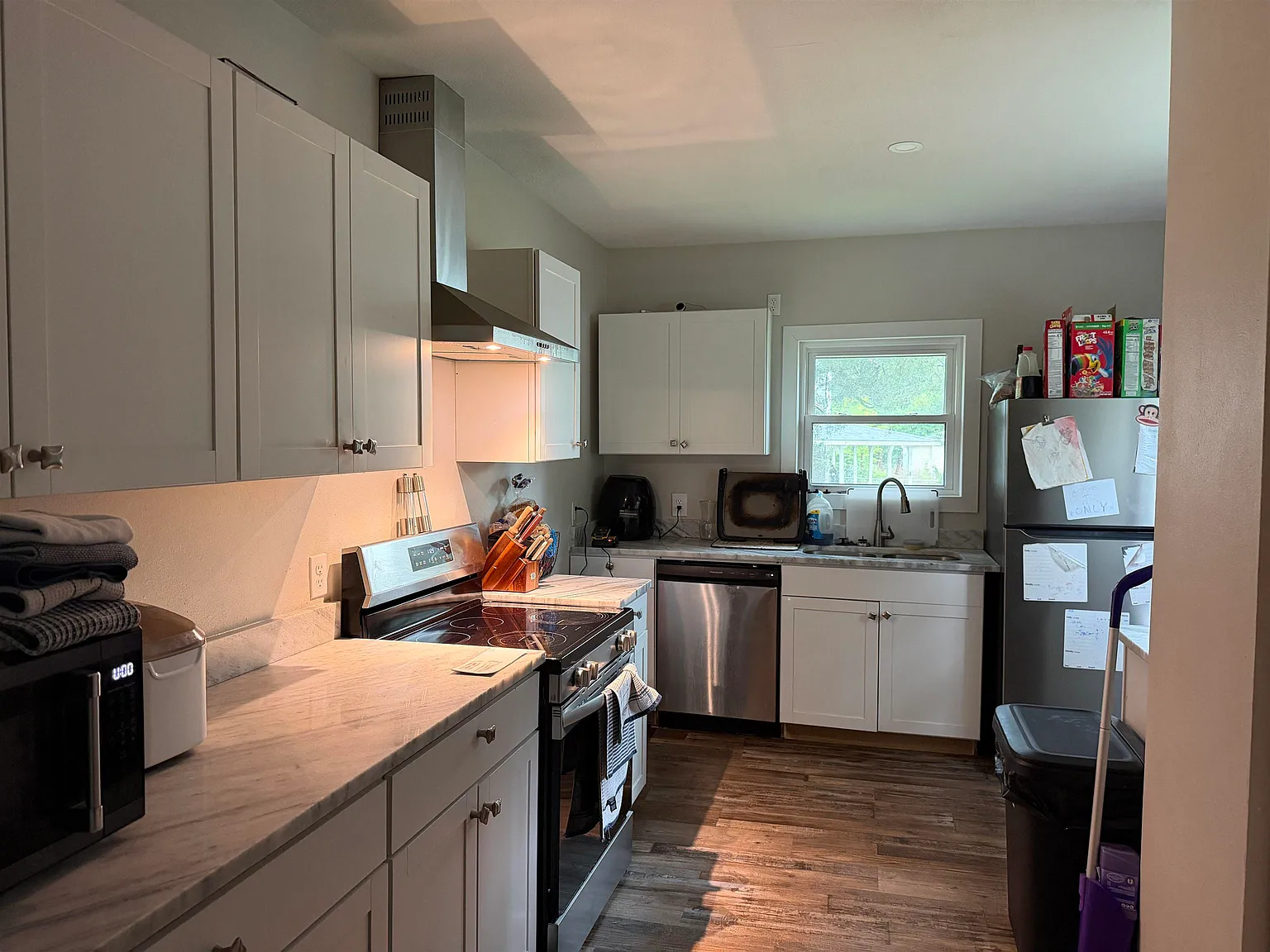 4 bed, 1549 sqft, $2,400 — Photo 3