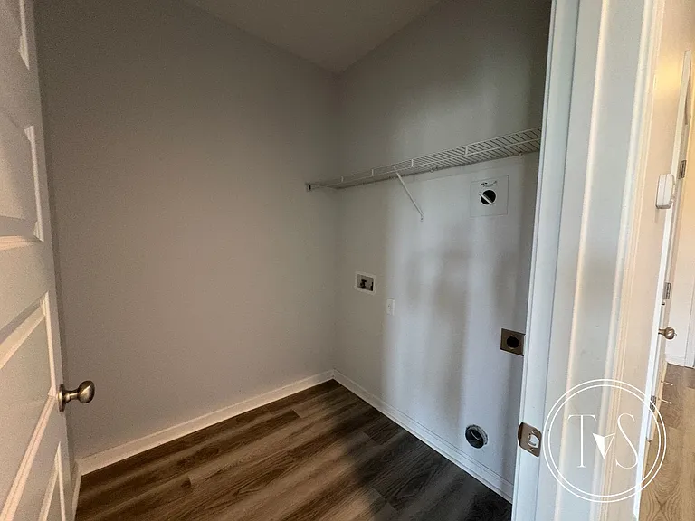 1661 SE Arnold Dr — Photo 11