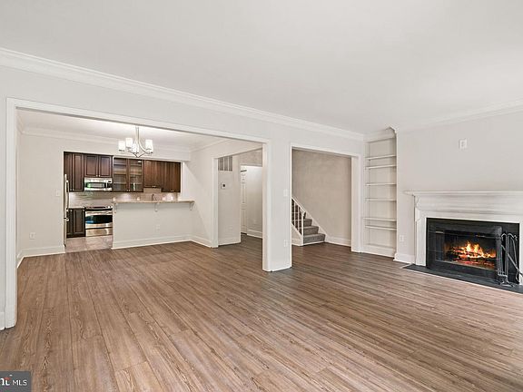 4th image of 3231 Sutton Pl NW APT D