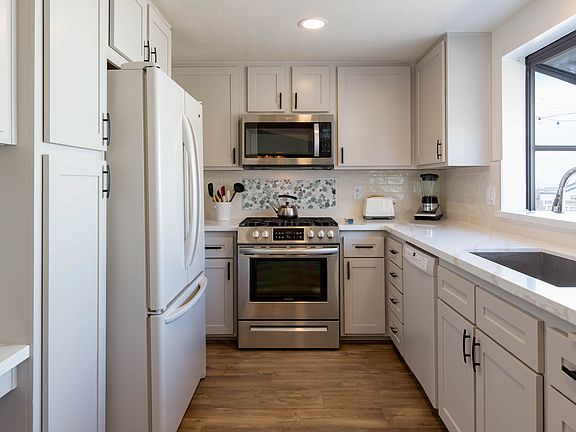 4th image of 104 Frances Way