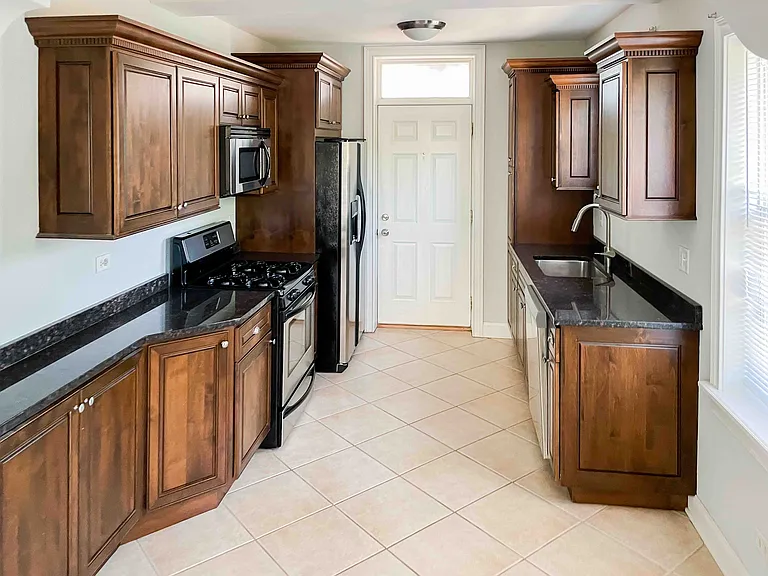 4838 1/2 N Paulina St #2W — Photo 2