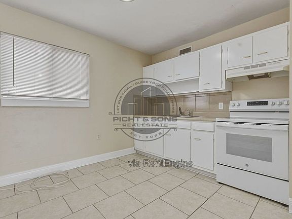 3rd image of 420 E Park Ave #47