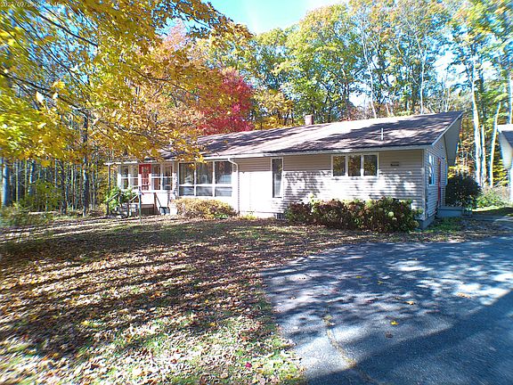 2nd image of 43 Round-The-Pond Road
