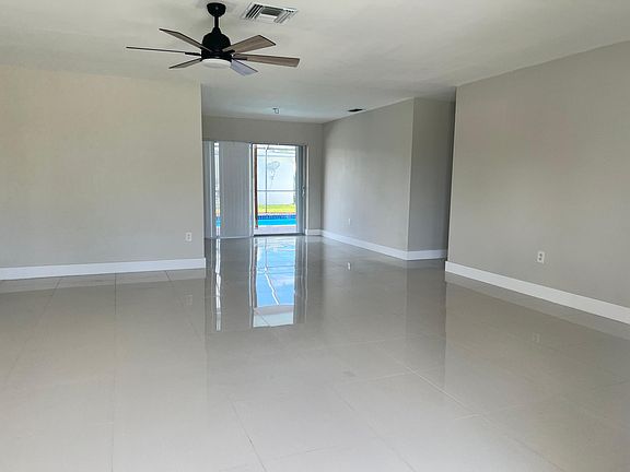 3rd image of 11431 NW 40th Pl