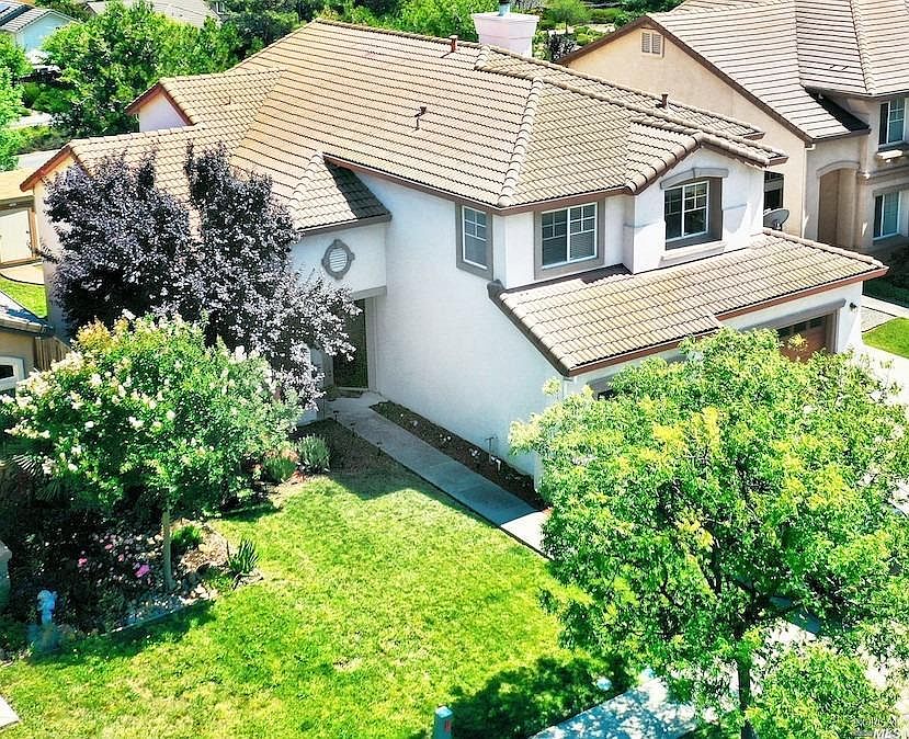 1st image of 2840 Shelter Hill Dr