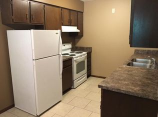 1849 Knox St #18, Lincoln, NE 68521