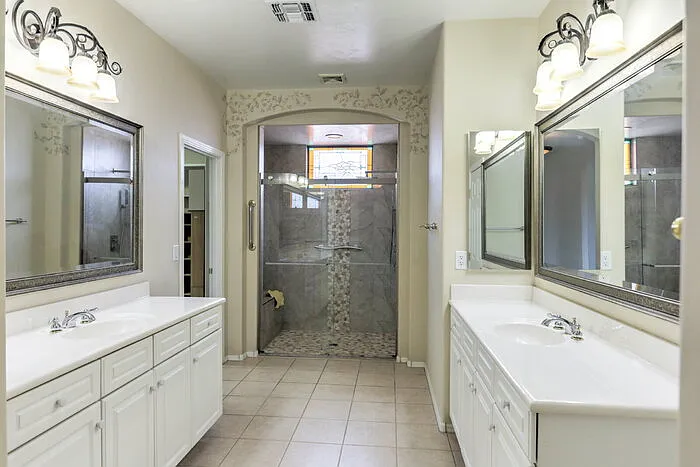 884 N Keyes Rd — Photo 22