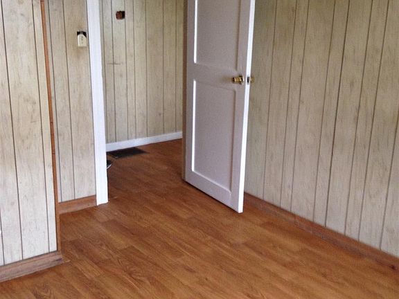 5th image of 259 Caulder Cir