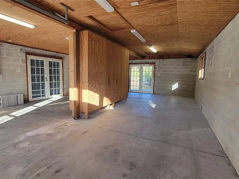 5847 Venisota Rd — Photo 25