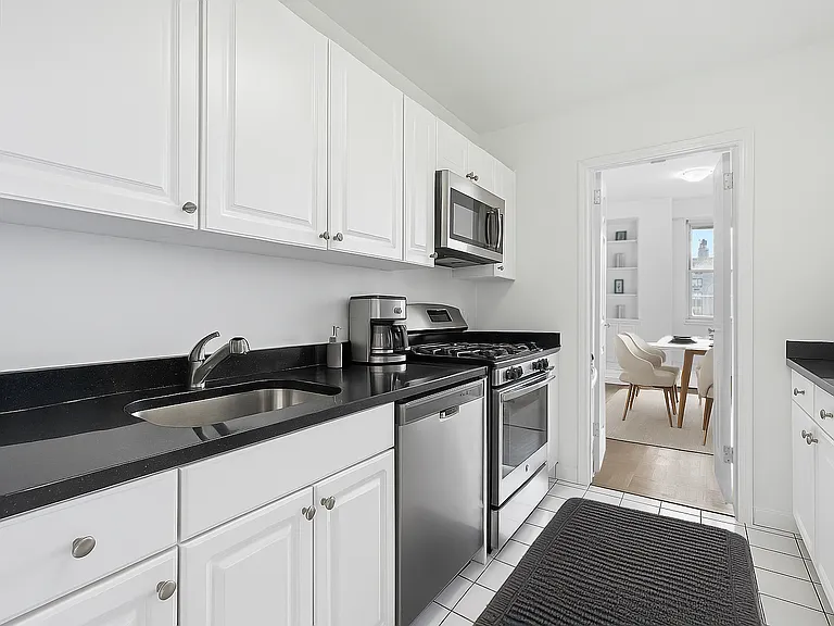 185 E 85th St #22B — Photo 7