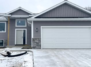 6237 Cody Pl NW, Rochester, MN 55901