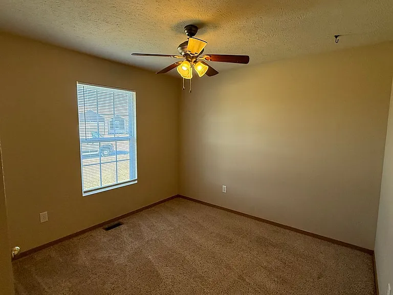 1152 S Canton Ave — Photo 14