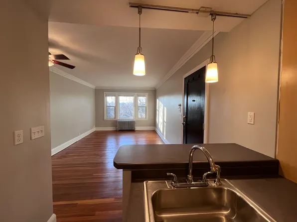 2517 Bryant Ave S APT 302, Minneapolis, MN 55405