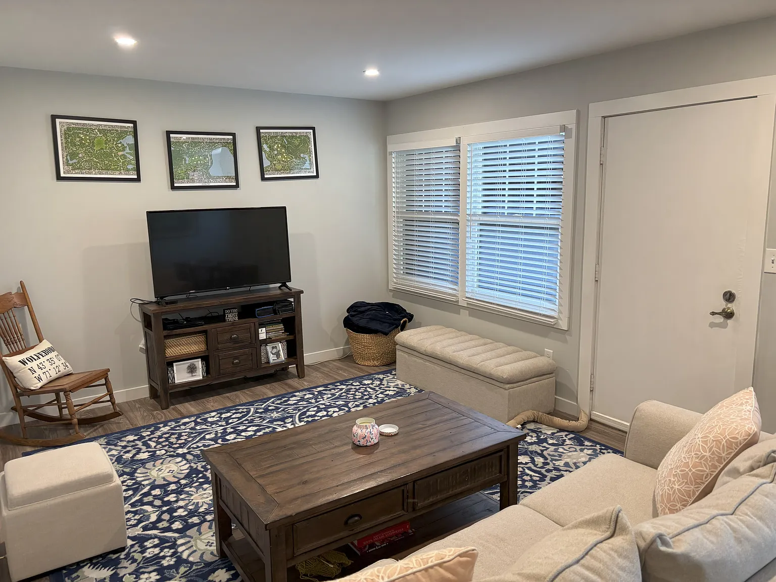 2 bed, 650 sqft, $2,075 — Photo 2