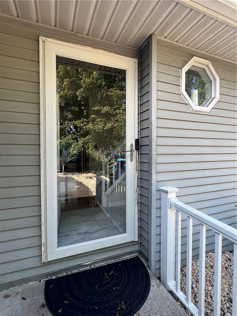 3 bed, 2.5 bath, 1866 sqft, $2,700 — Photo 3