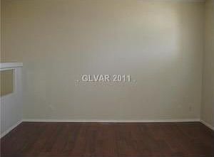 2nd image of 1661 Silver Knoll Ave