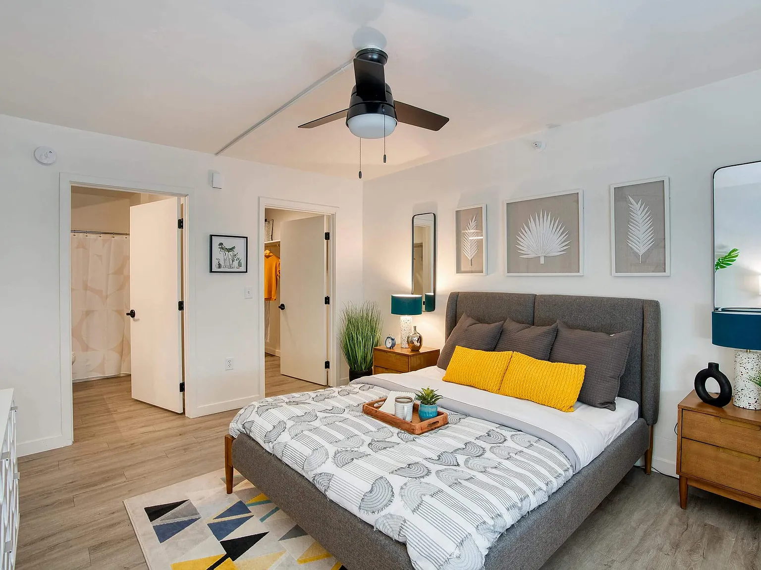 Presidio Palms Apartments — Photo 2