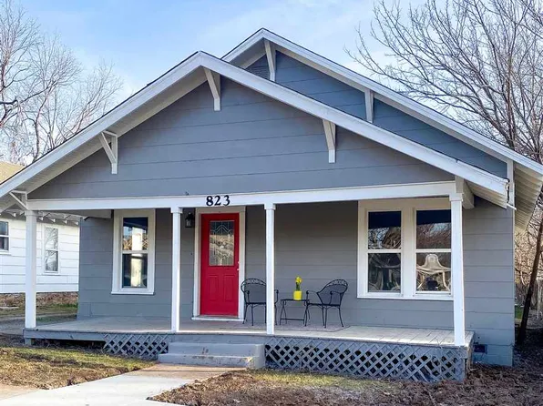 823 E 2nd St, Cushing, OK 74023