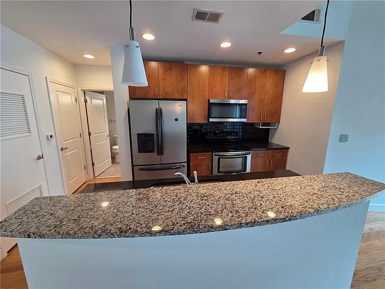 44 Peachtree Pl NE #730 — Photo 2