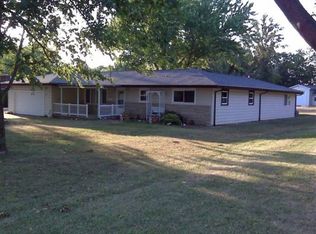 4740 E Glenwood Dr, Decatur, IL 62521