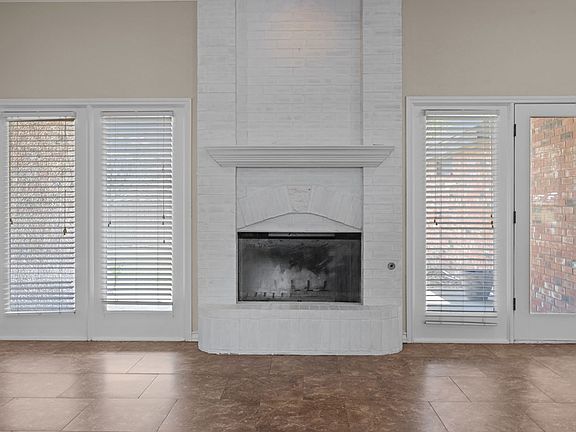 3rd image of 5009 Woodhollow Dr
