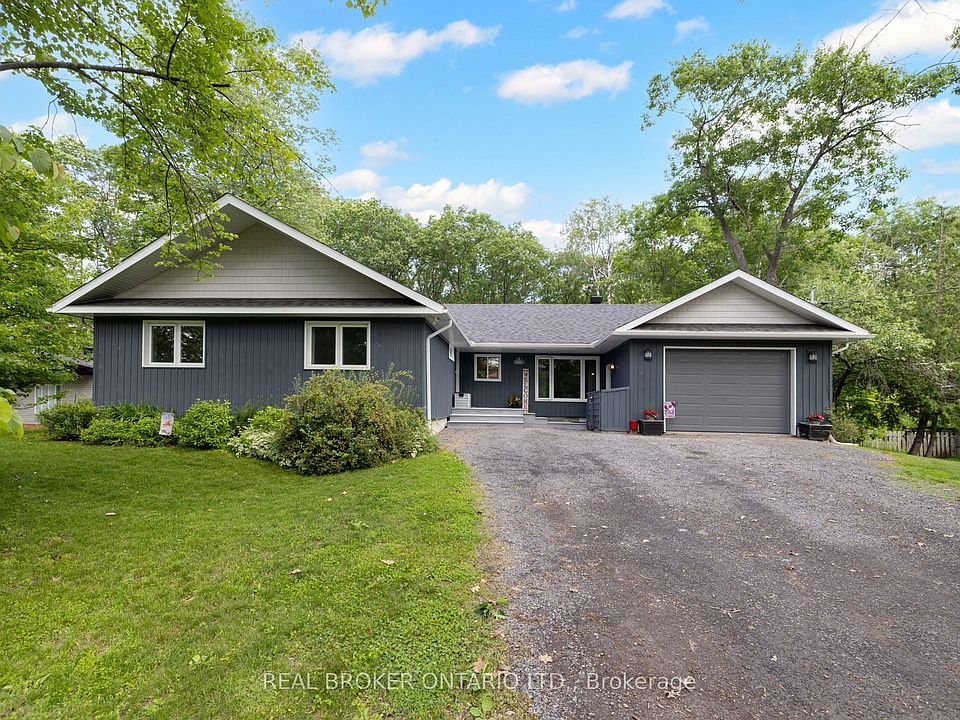 1st image of 929 Bayview Dr