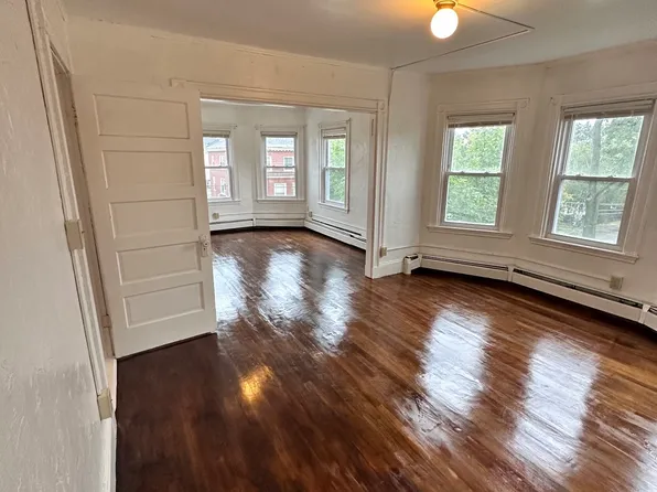 44 Middle St #3, Saco, ME 04072