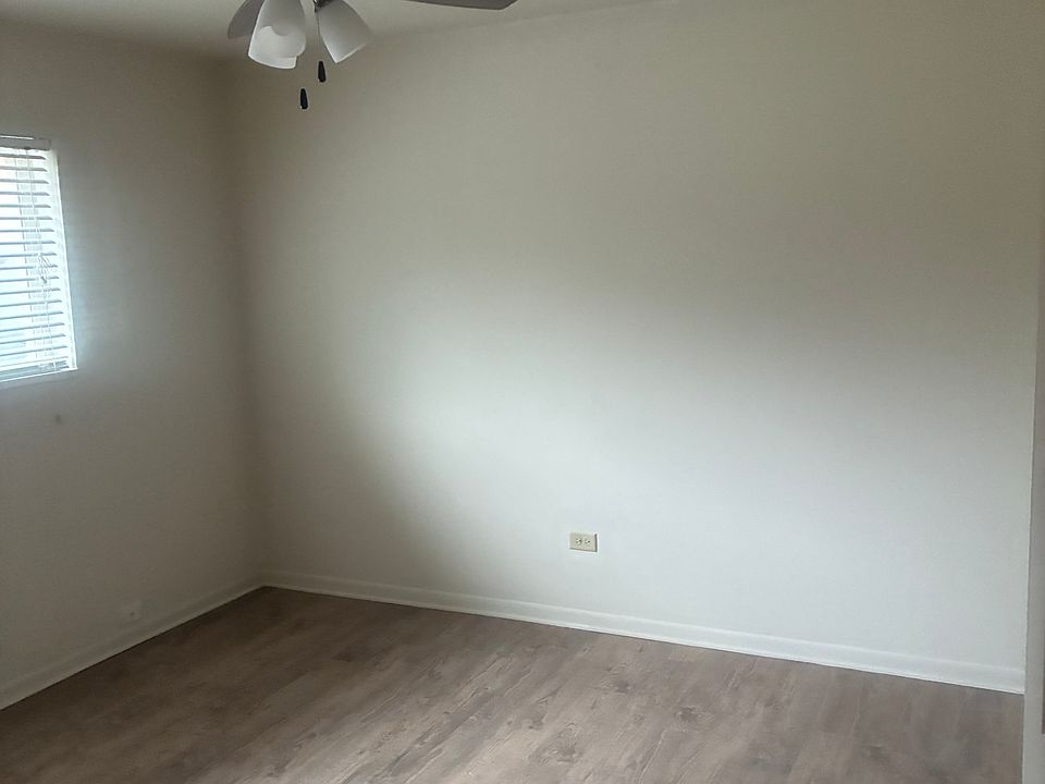1st image of 30 Briar St APT 1B