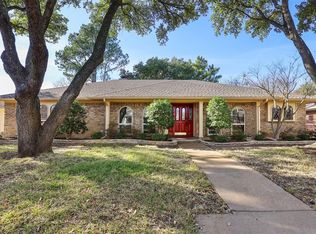 1504 Waltham Ct, Arlington, TX 76012