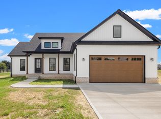 386 Evergreen Cir, Danville, KY 40422