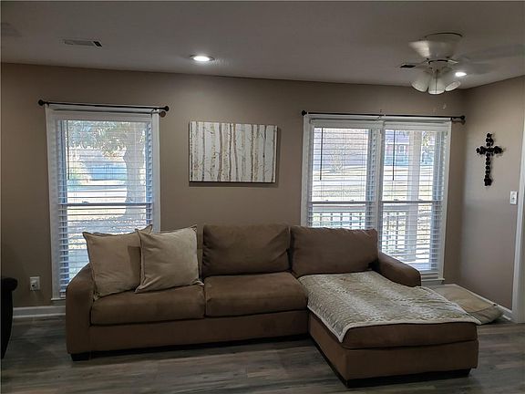 3rd image of 238 Lee Road 219