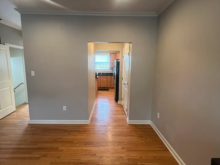 409 Marshall Heights Dr — Photo 4