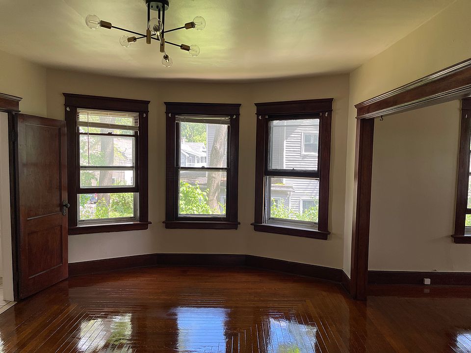 1st image of 270 N State St Floor 1
