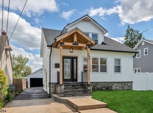 154 16th Ave, Elmwood Park, NJ 07407