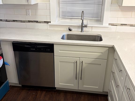 5th image of 3839-3841 Pennsylvania Ave #3839-1F