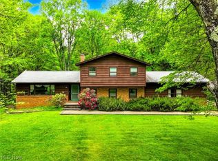 2987 Sourek Rd, Akron, OH 44333