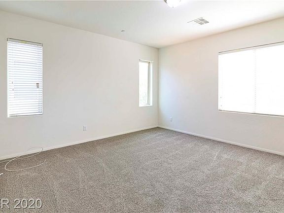 5th image of 678 Forest Peak St