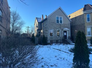 5917 W Corcoran Pl, Chicago, IL 60644