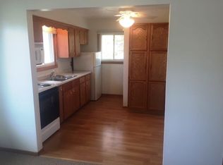 4884 101st Ln NE APT 3, Circle Pines, MN 55014