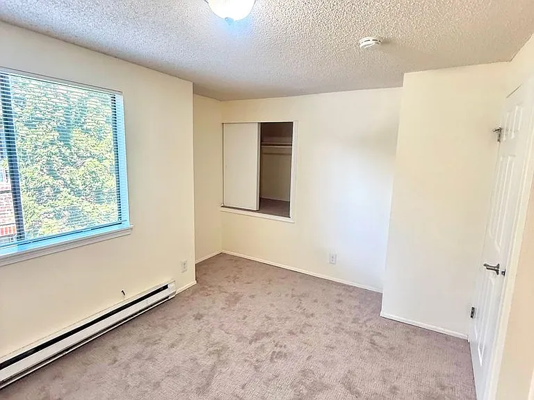 4259 8th Ave NE #3 — Photo 16