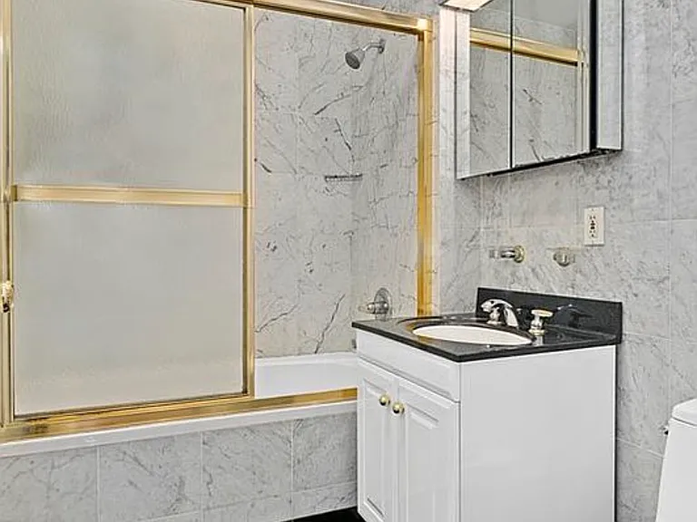59 W 94th St #2R — Photo 6