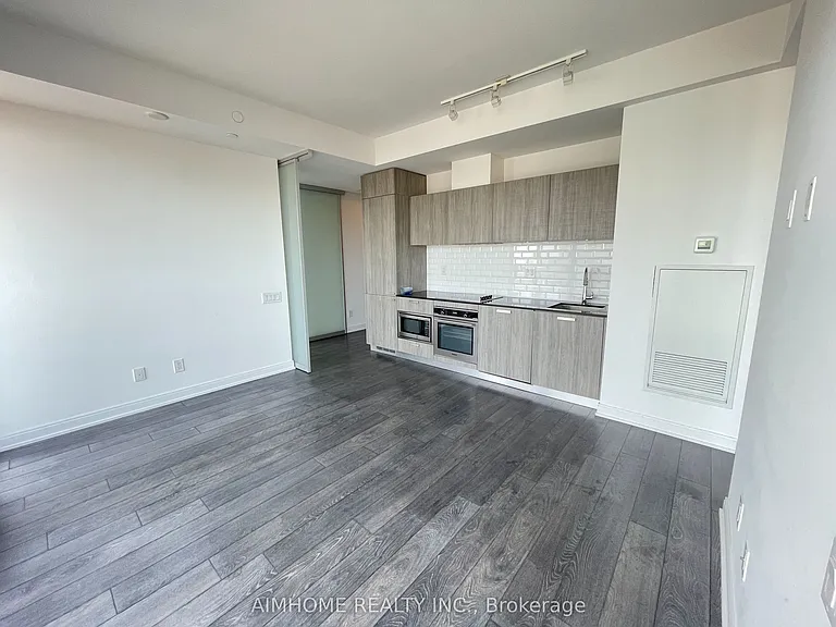 50 Charles St E #2801 — Photo 6