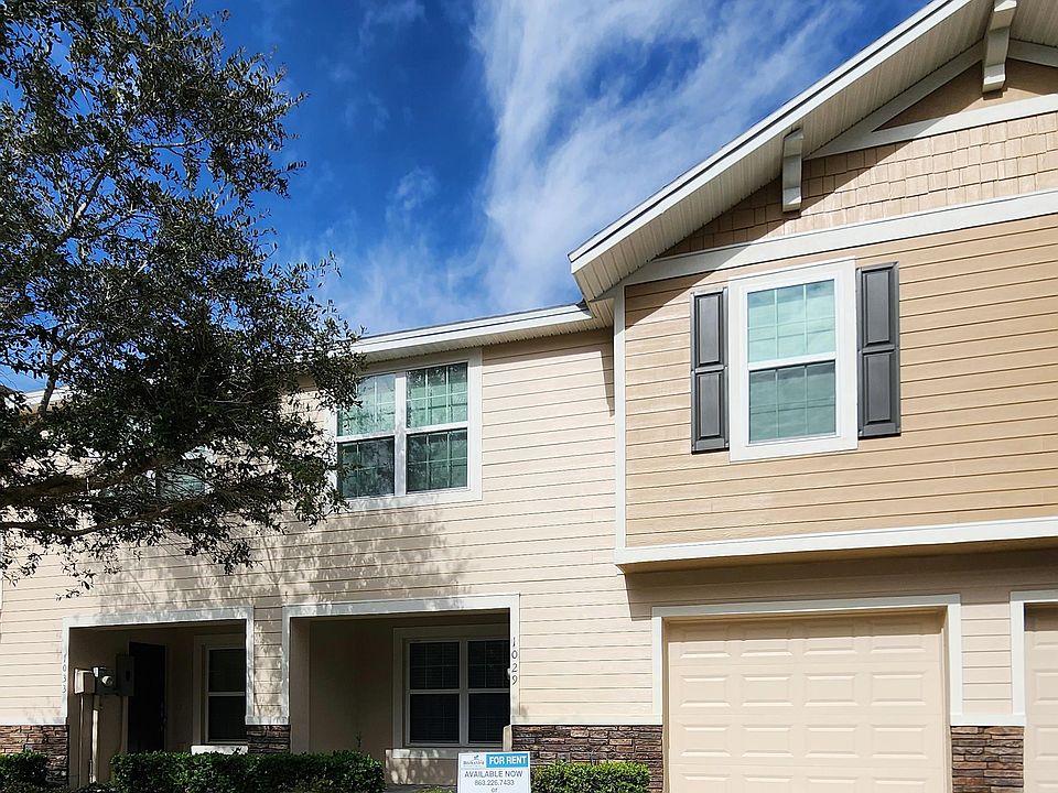 1029 Dossey Oaks Lane