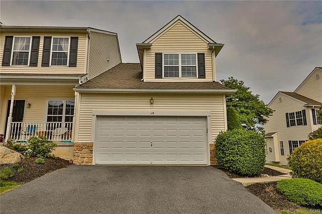 1st image of 119 Willow Dr