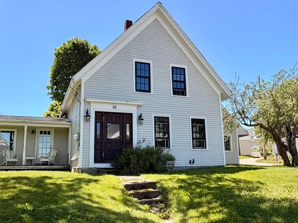 42 High Street, Vinalhaven, ME 04863